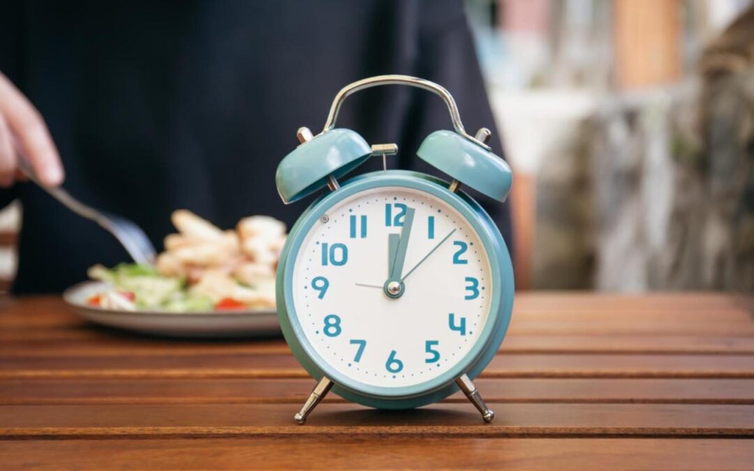 When to Eat Salads? Expert Answers TheBest Times